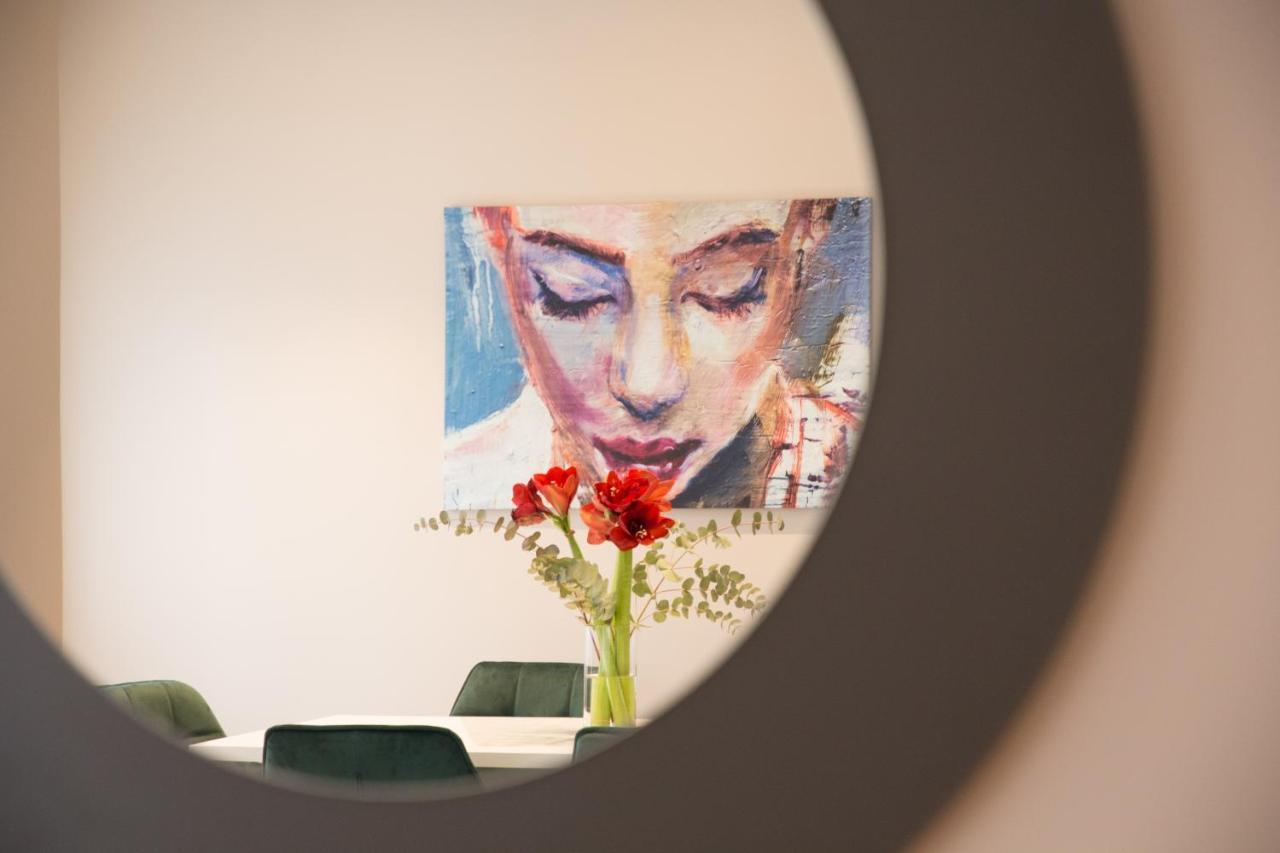 Athenais Luxury Apartment ภายนอก รูปภาพ