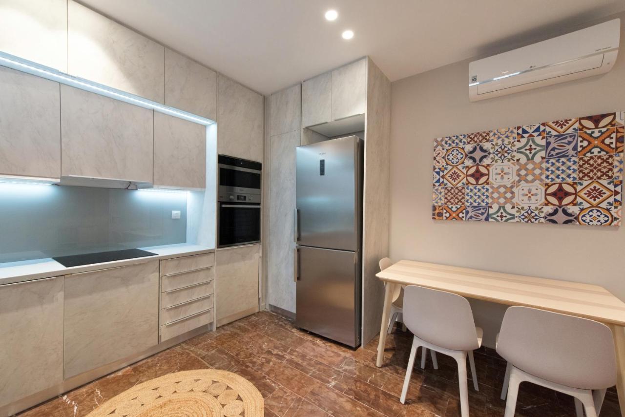 Athenais Luxury Apartment ภายนอก รูปภาพ